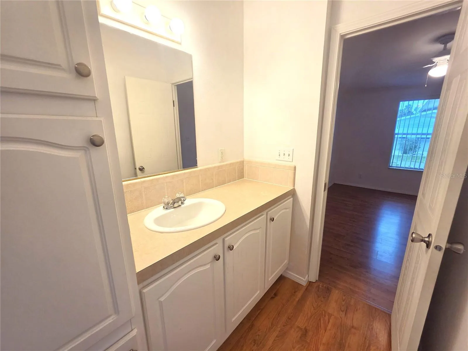 ensuite bath