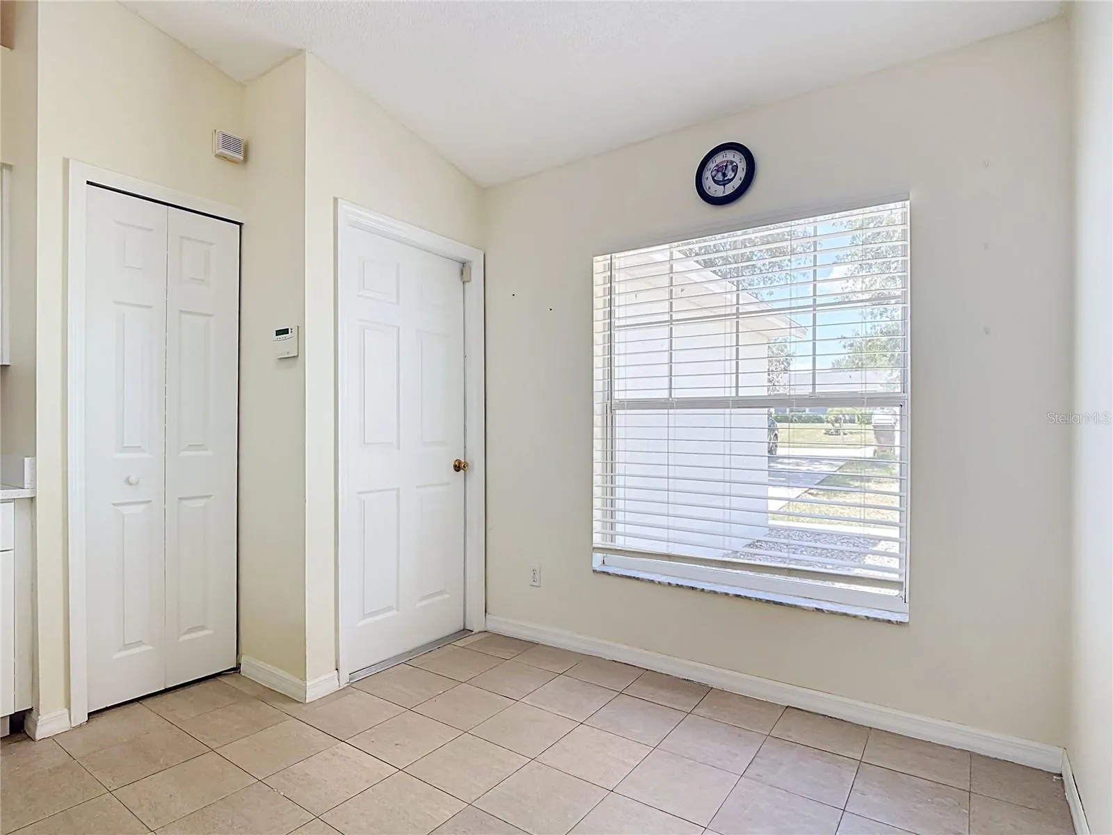 Kitchen and Breakfast area