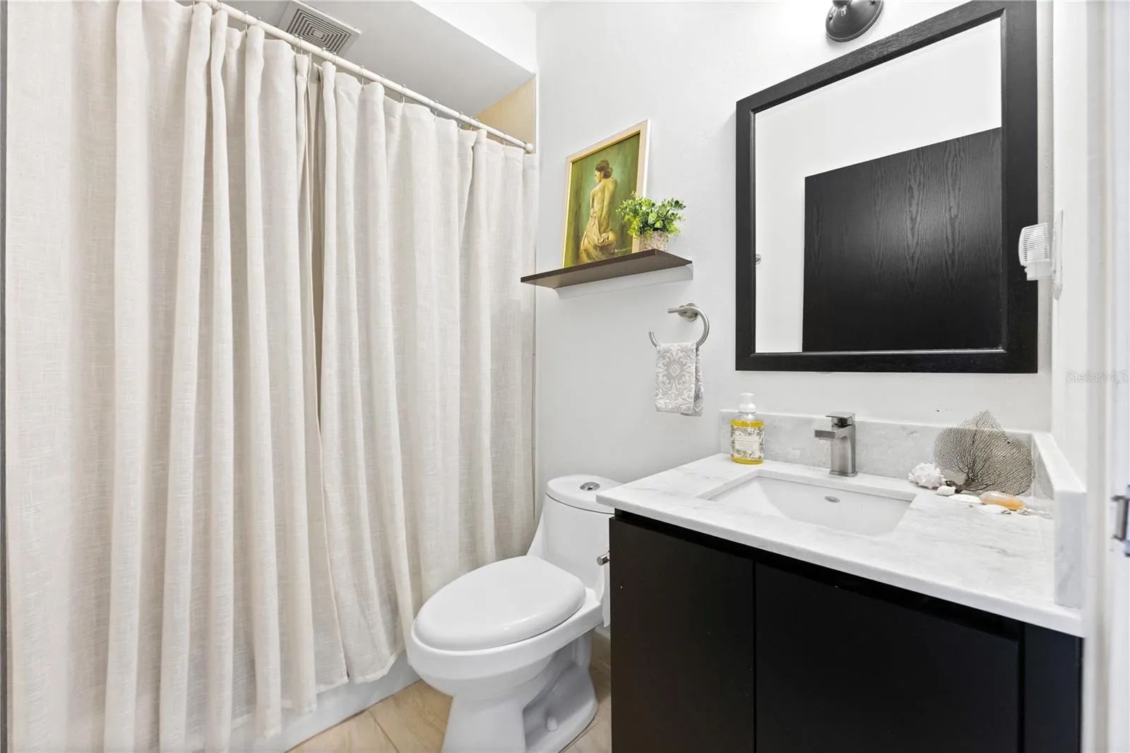 Full bathroom