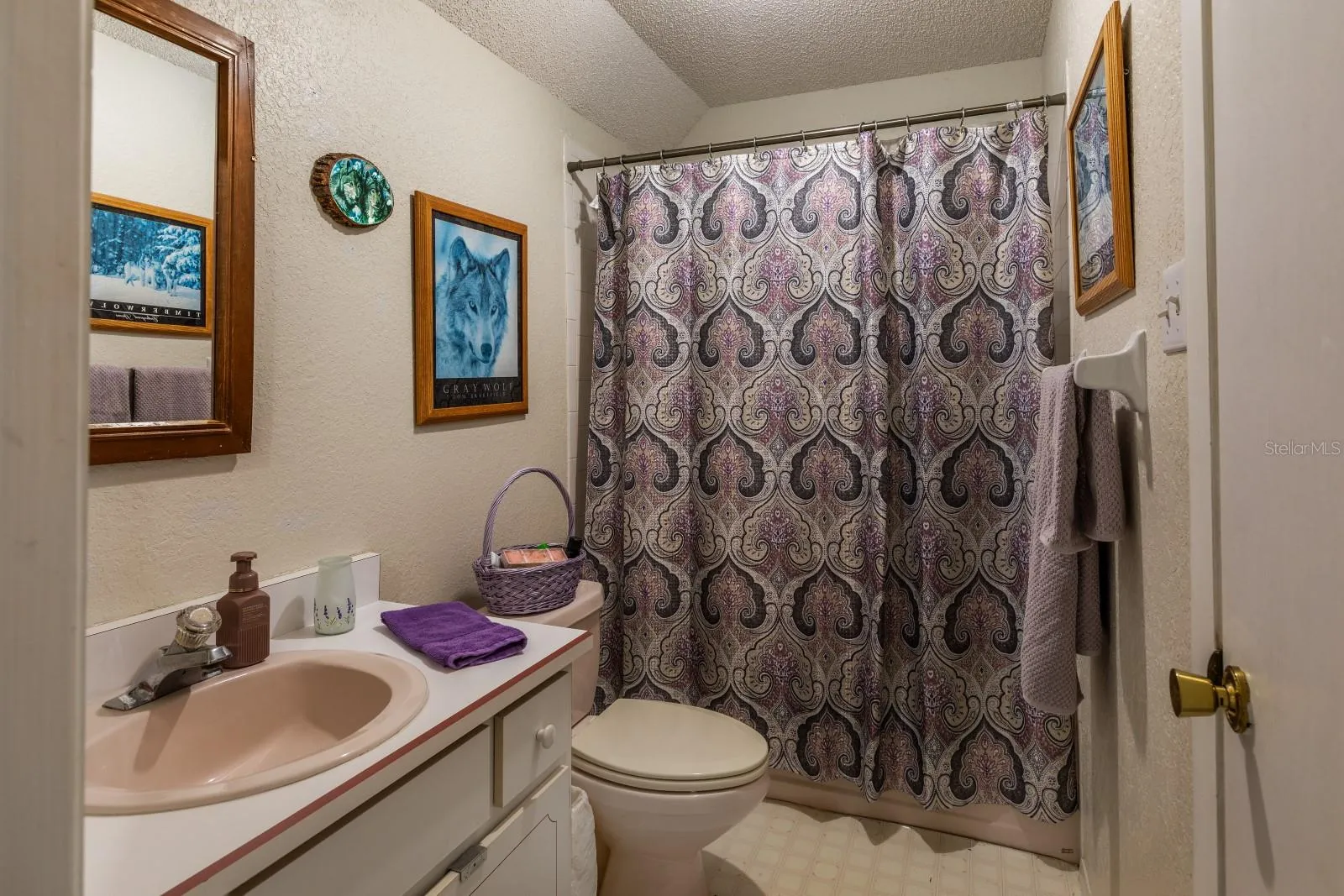 Upstairs bathroom