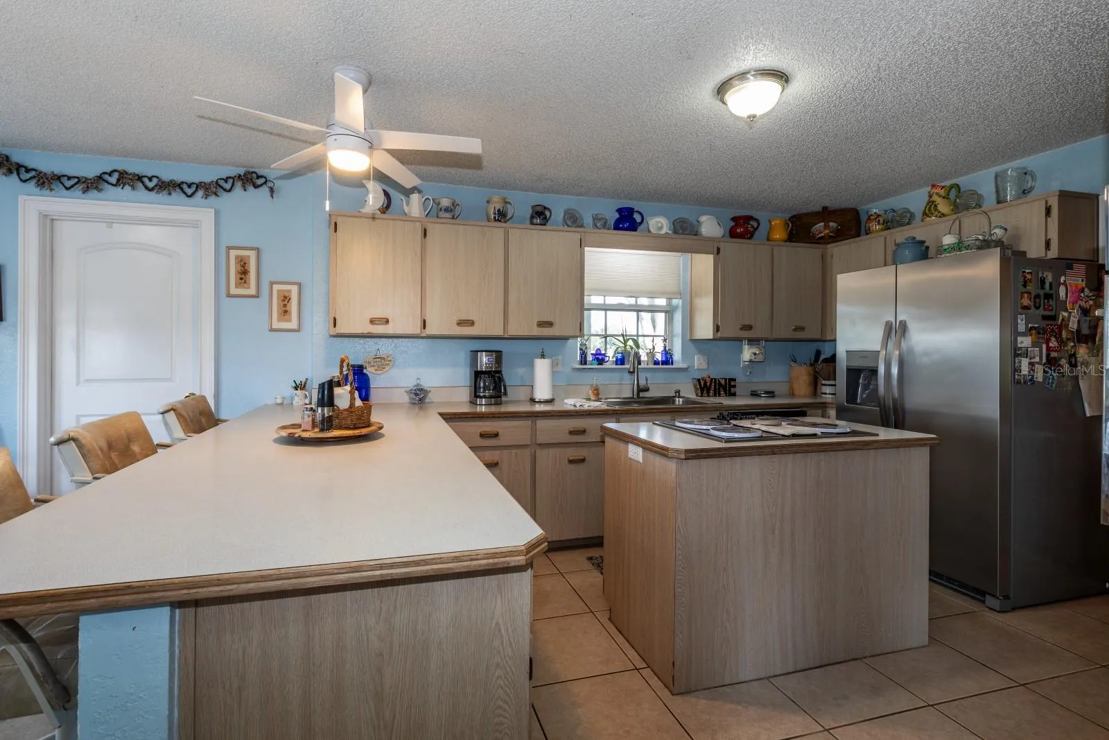 Lots of storage in this Kitchen!