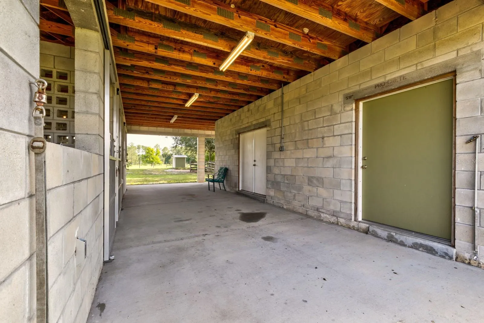 Center runway