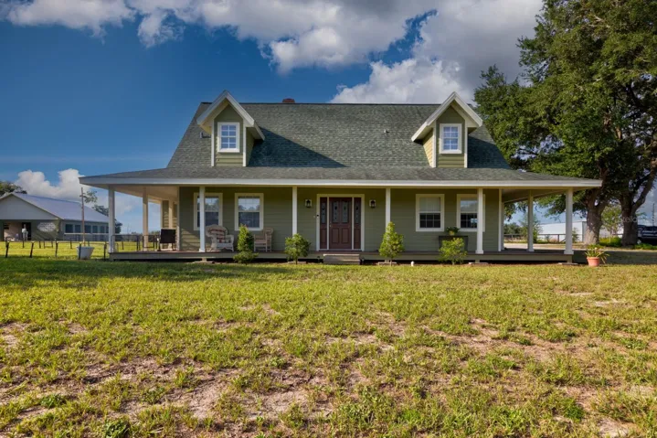 3 Bedroom / 2 Bath Custom Home sitting on almost 10 Acres!