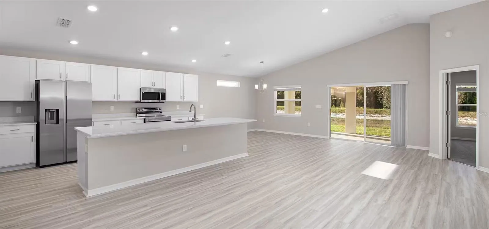 6873 Sundial Dr, Lakeland, Florida 33813 — photo 2