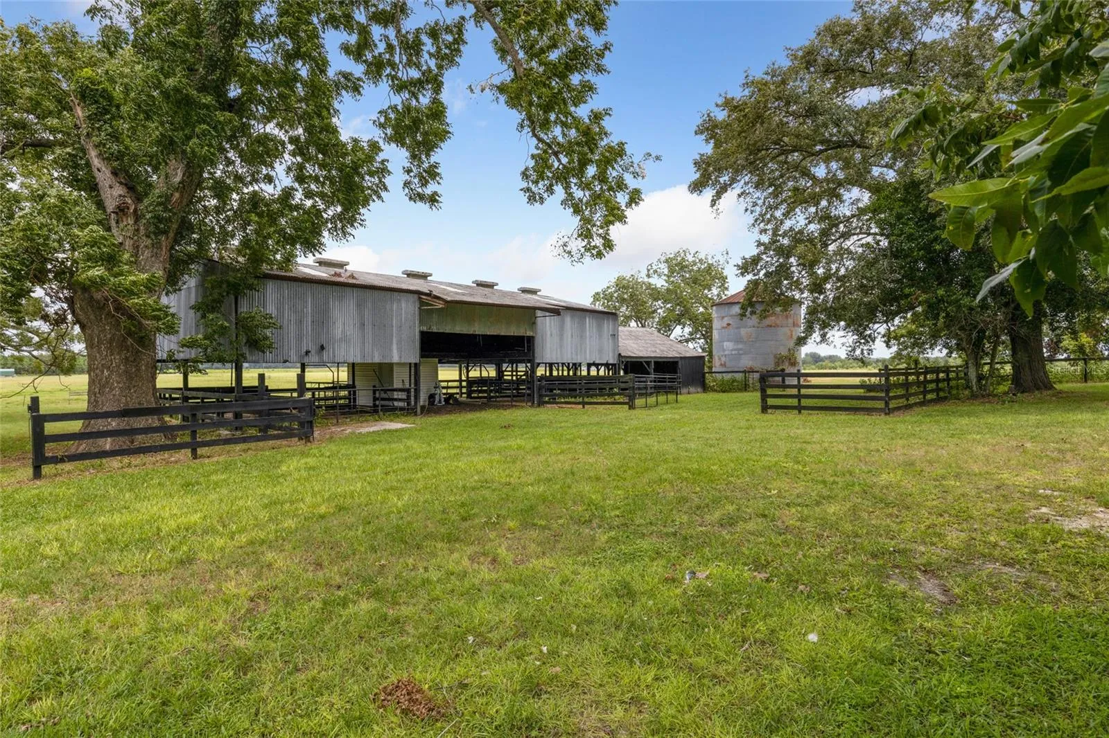 Barn