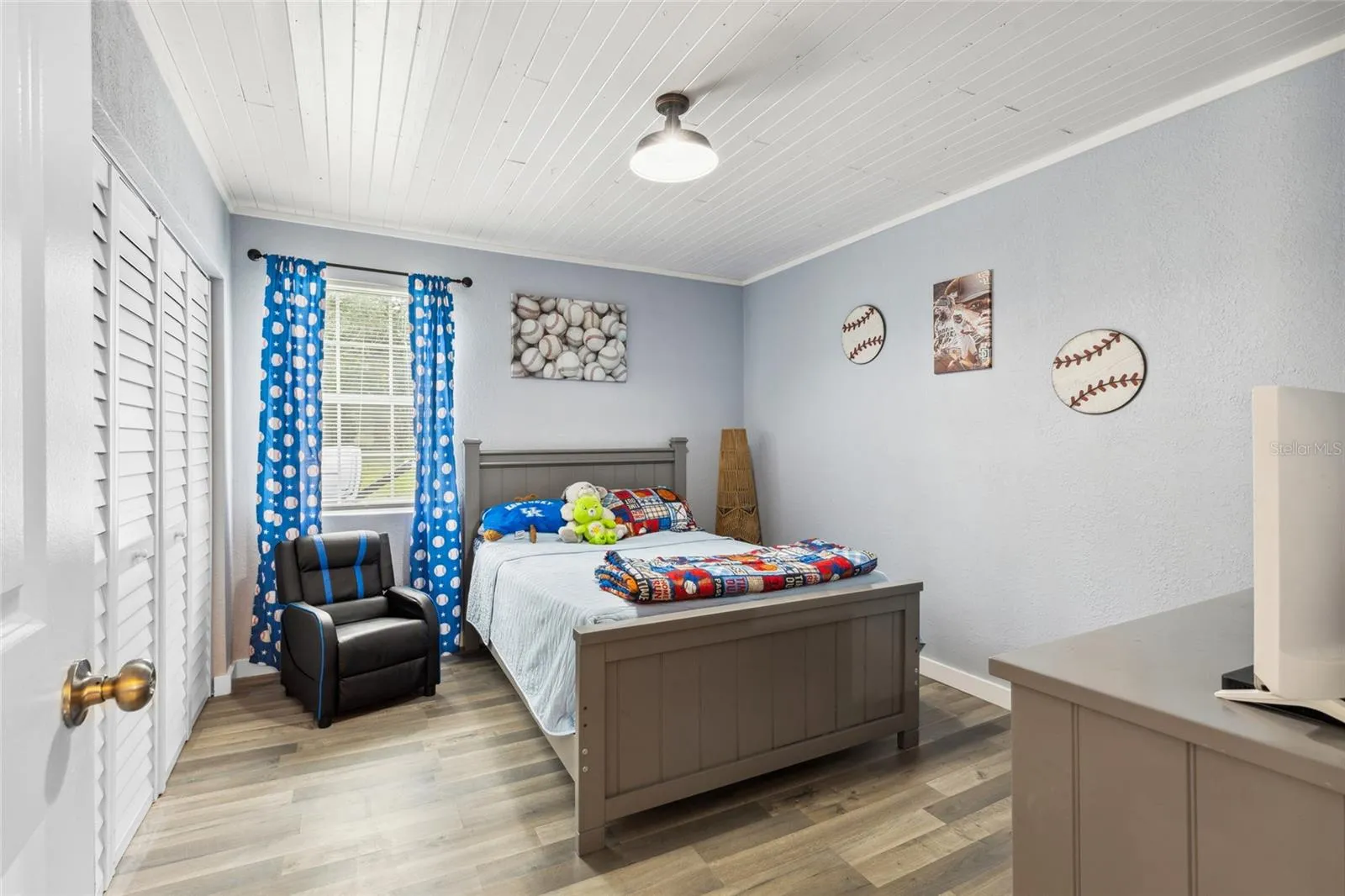 Guest Bedroom #2