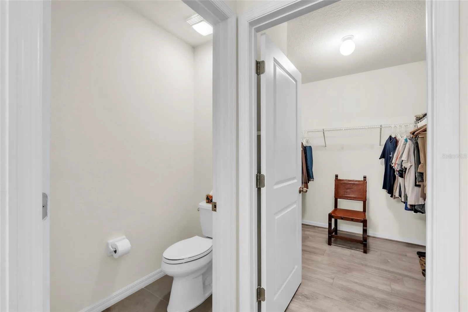 Owners ensuite commode and walk-in closet