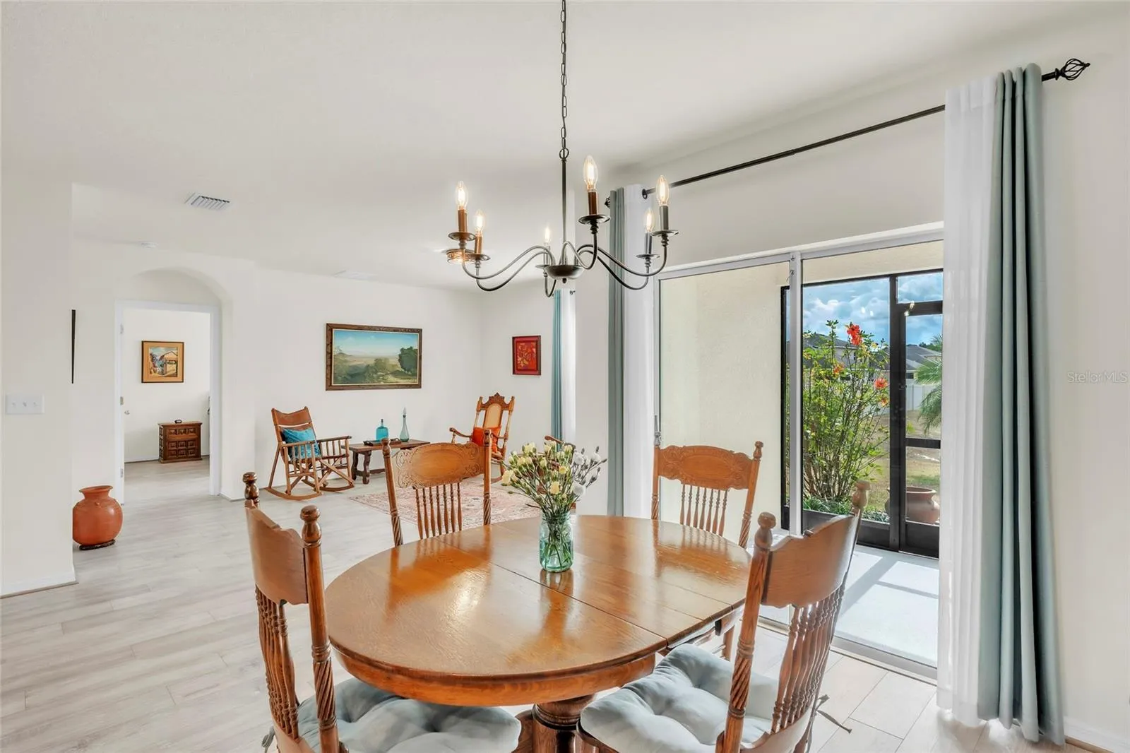 Dining- Sun-filled space perfect for every meal