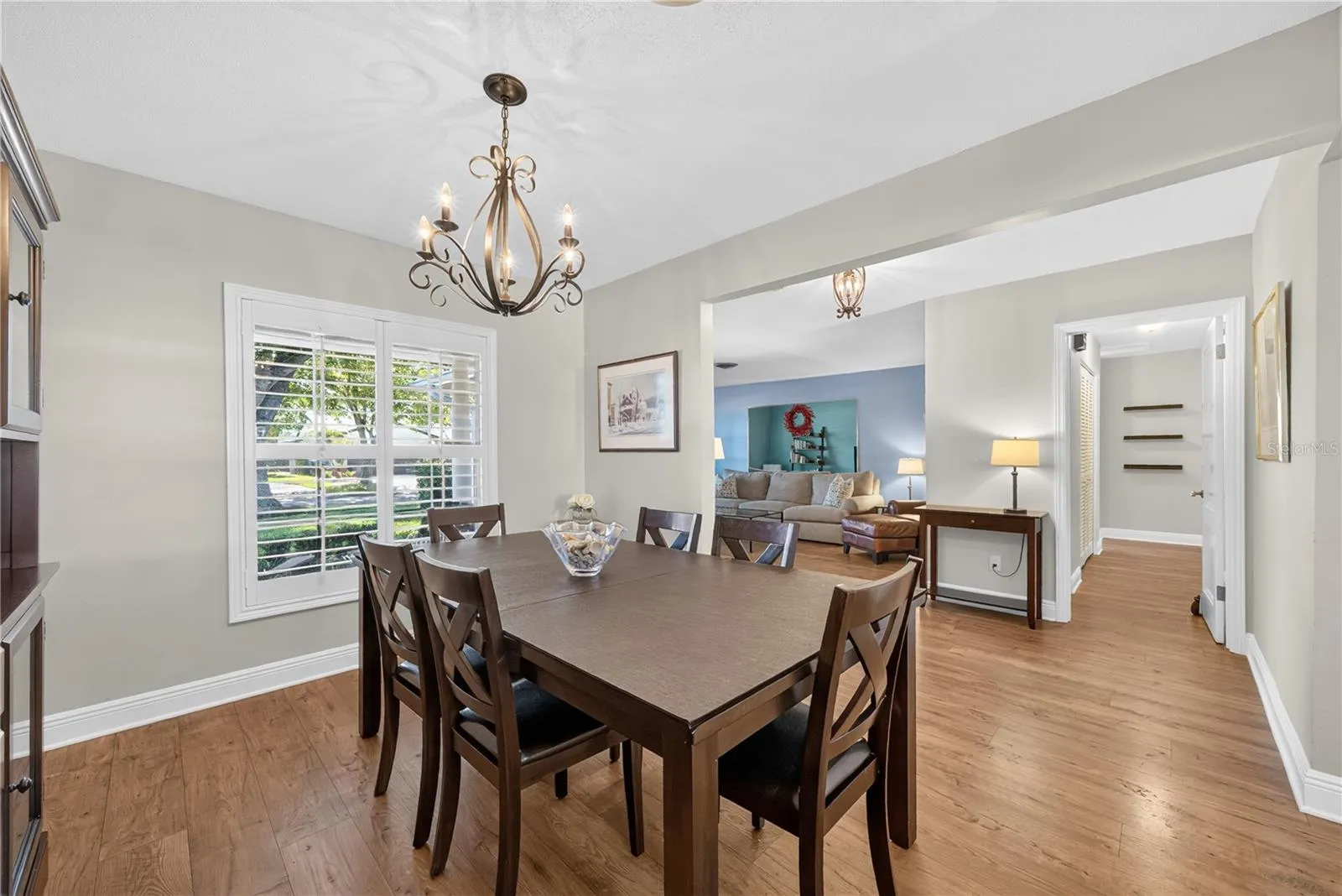 Dining Room12'x10'