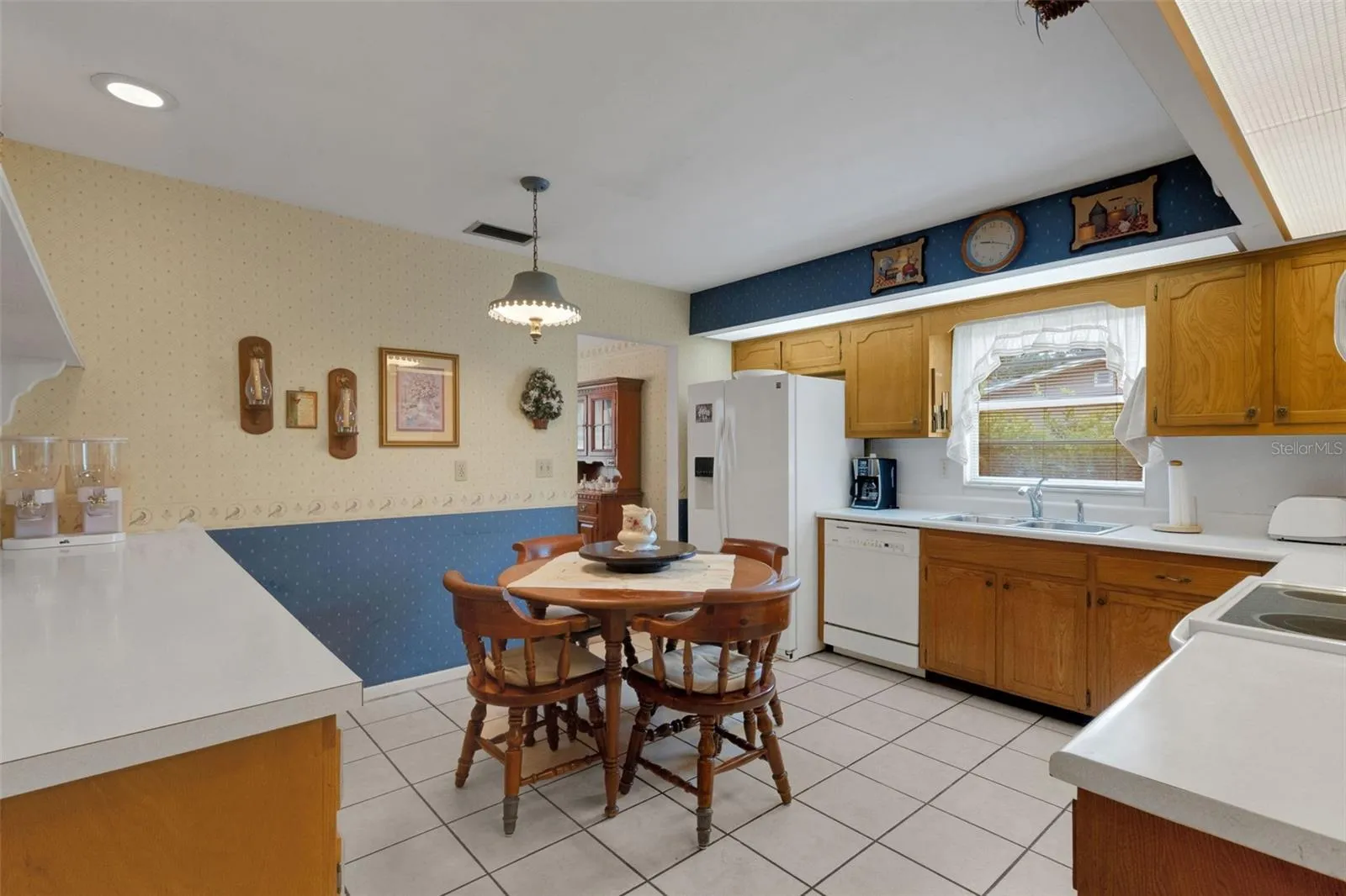 402 Aberdeen Ct N, Lakeland, Florida 33813 — photo 11