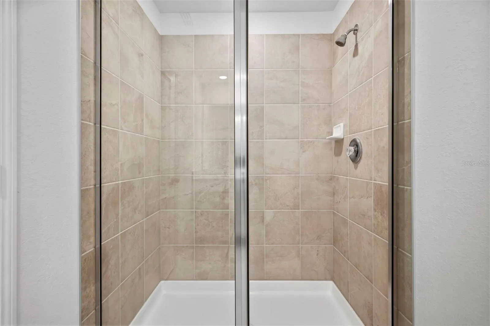 Master  bathroom w/ walk in shower