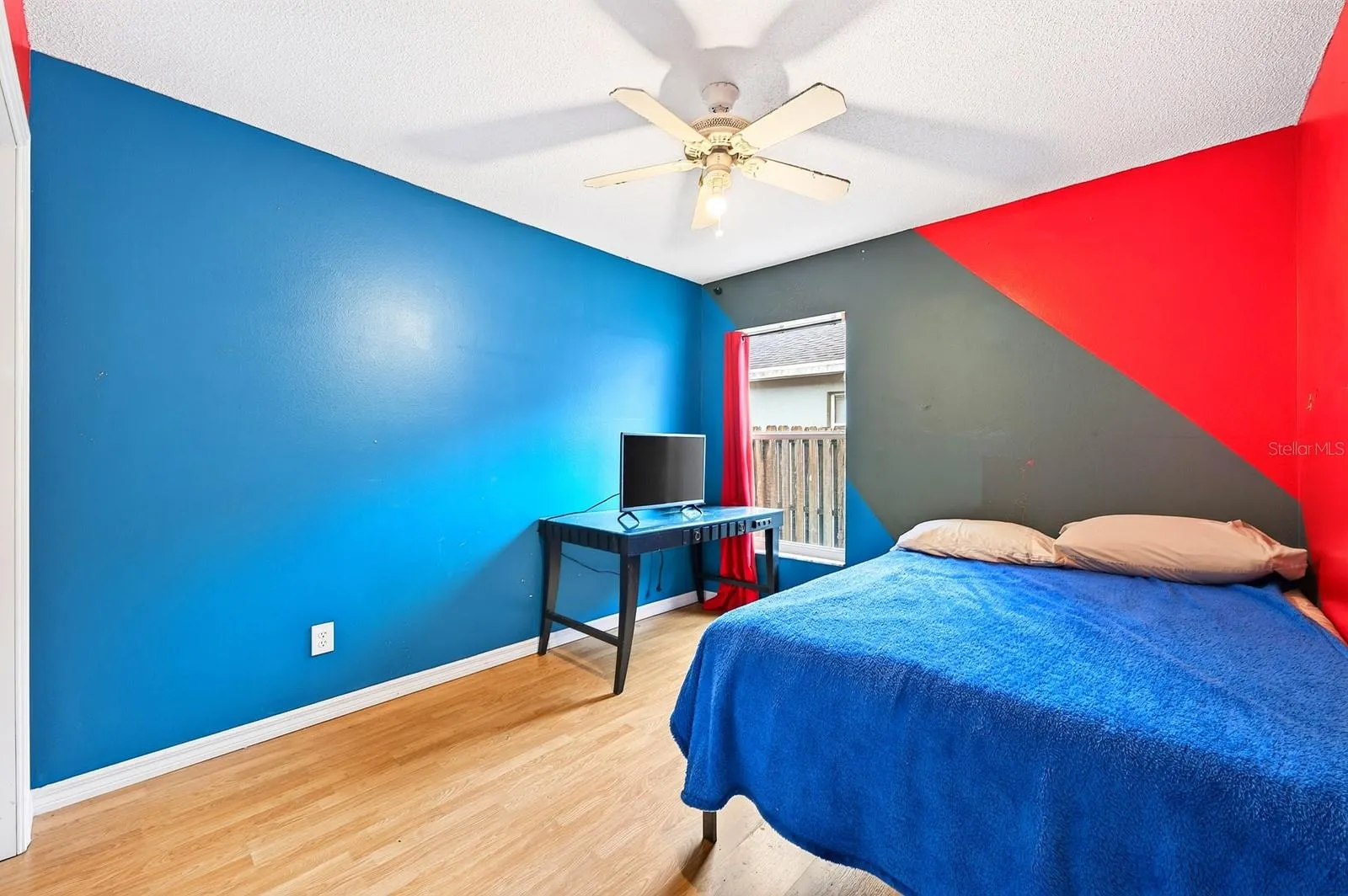 Guest Bedroom.