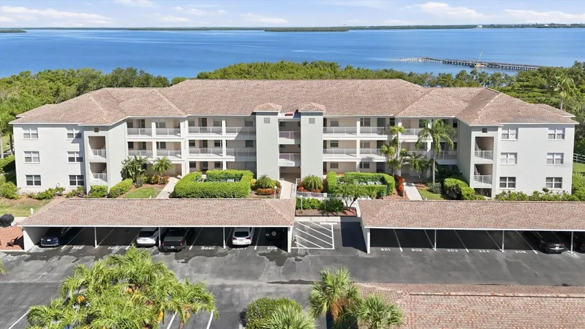 Estuaries 1 Building