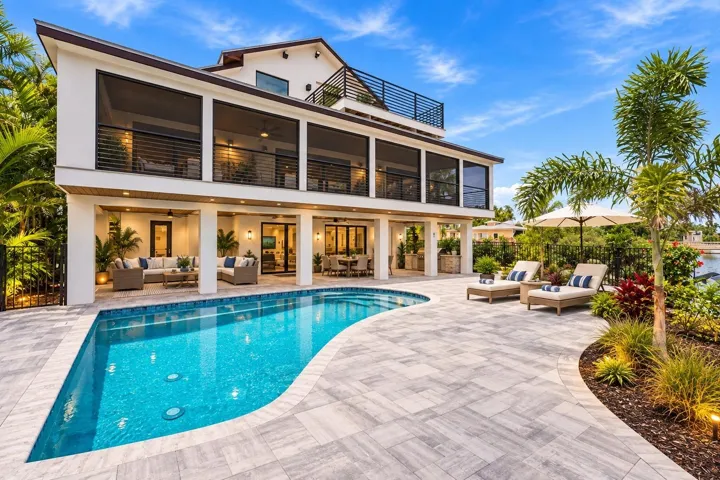 Virtually staged pool deck