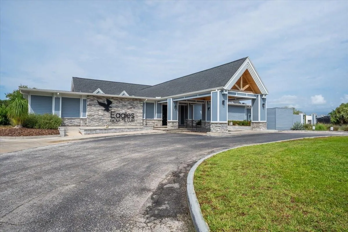 Eagles Golf Club, Tennis Courts, Playground