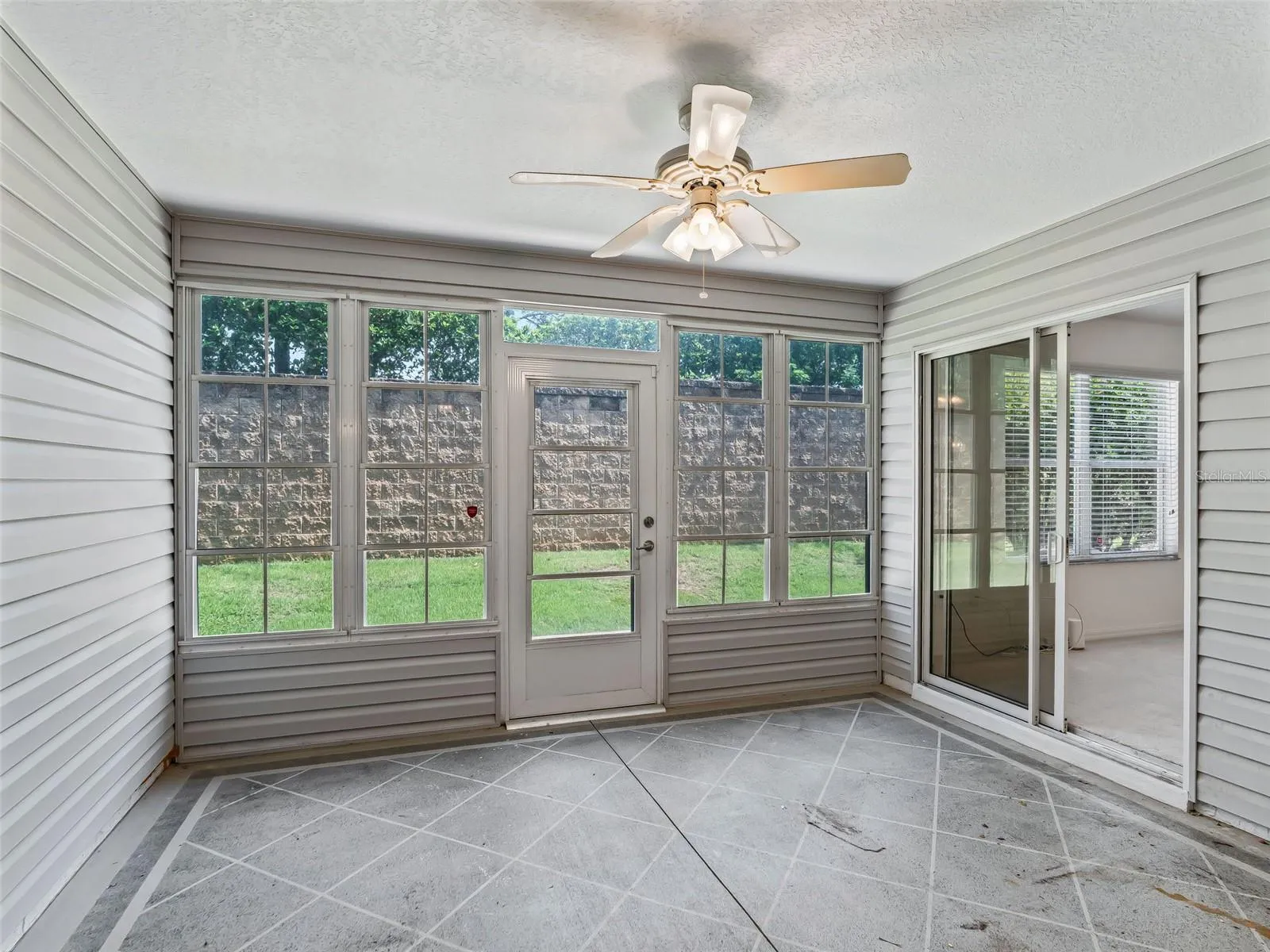 Lanai with Vinyl Windows