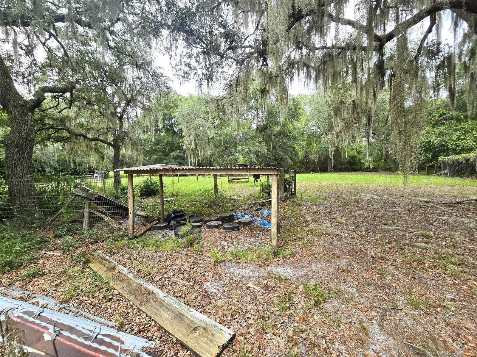 Backyard fenced in area