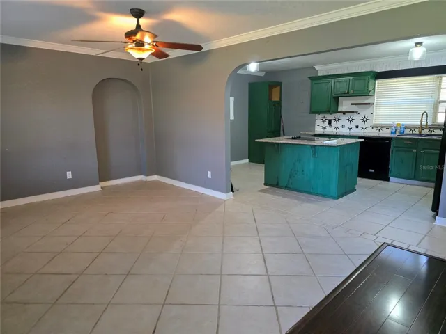 Living ROom 3/2 side