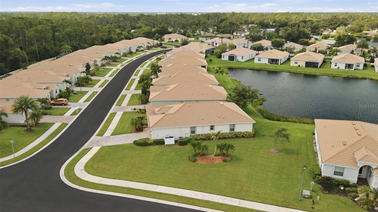 Spacious corner lot