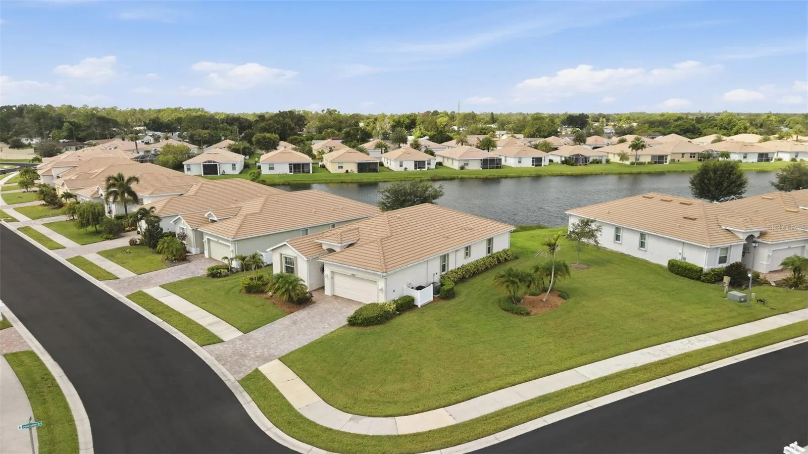 Spacious corner lot