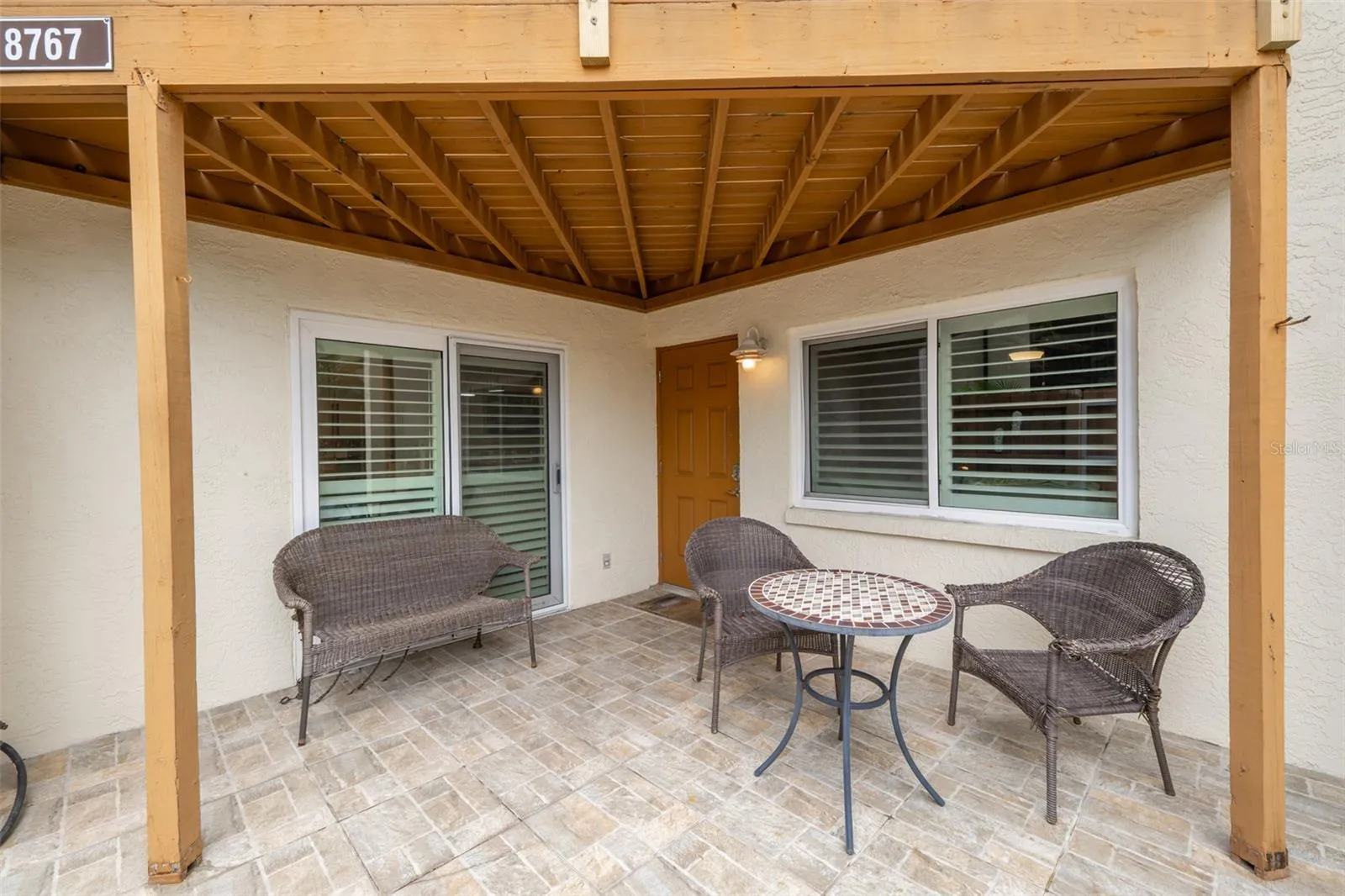 Serene Outdoor Living Space