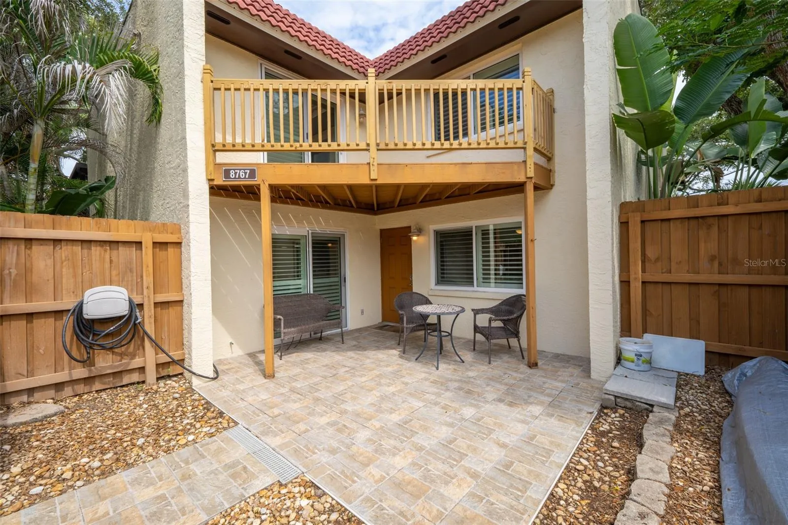 Private Courtyard & Balcony