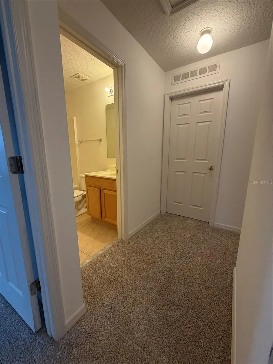 Hallway Bathroom upstairs