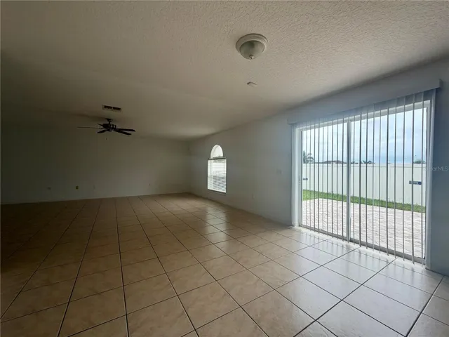 Family room/Dining