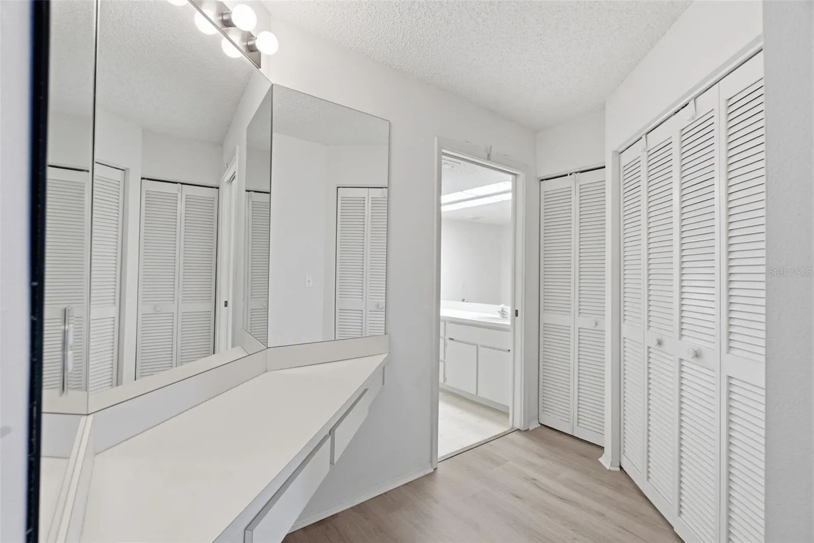 Primary Suite -Built in Vanity