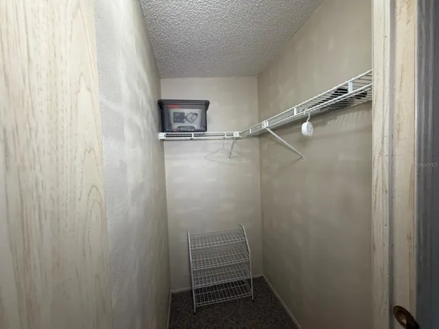 Closet 2-Walk-in Closet
