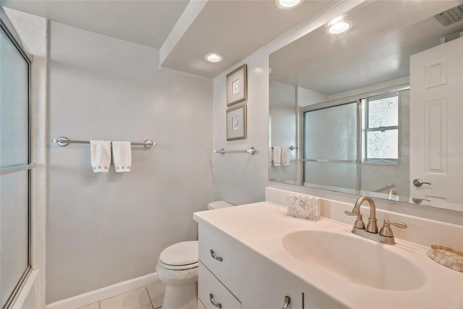Updated primary bathroom!