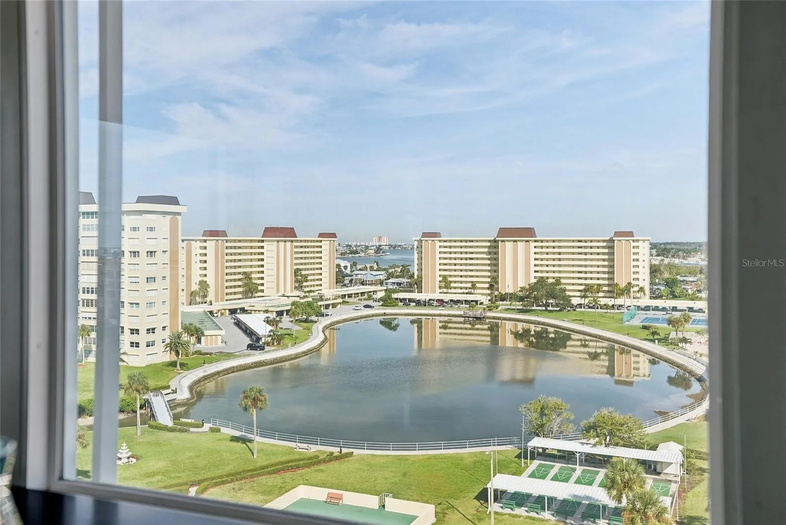 You can see the lagoon as well as the Intracoastal.