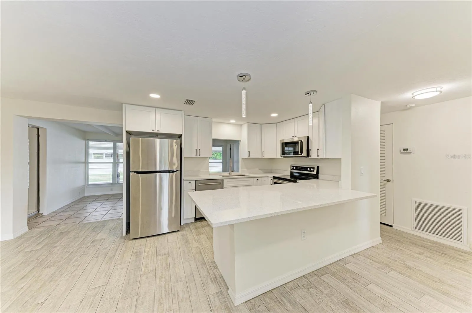 Kitchen/Dinning Area