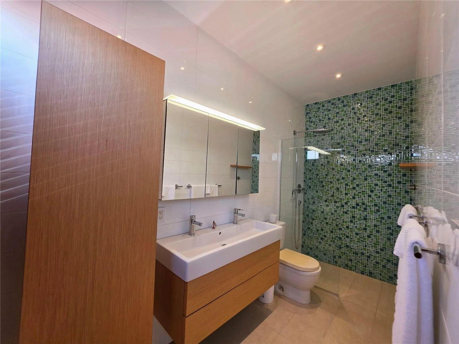 Primary bedroom´s bathroom