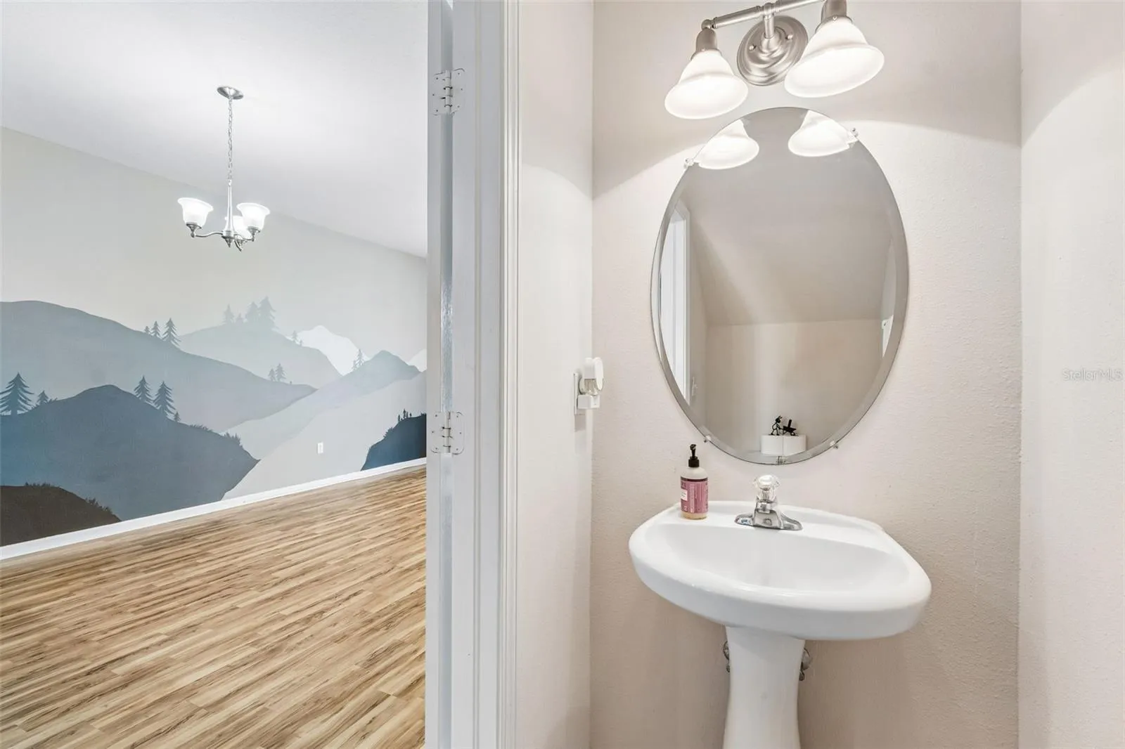 Half bathroom on the first floor