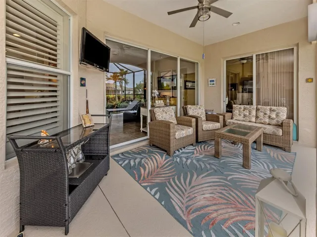 SPACIOUS LANAI