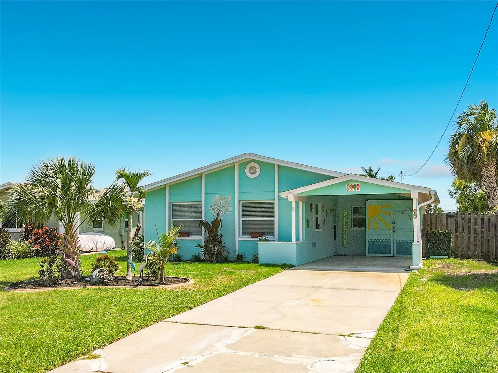 Charming bungalow has been completly renovated