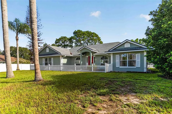 2562 Travida Dr Deltona - 3/2 waterfront