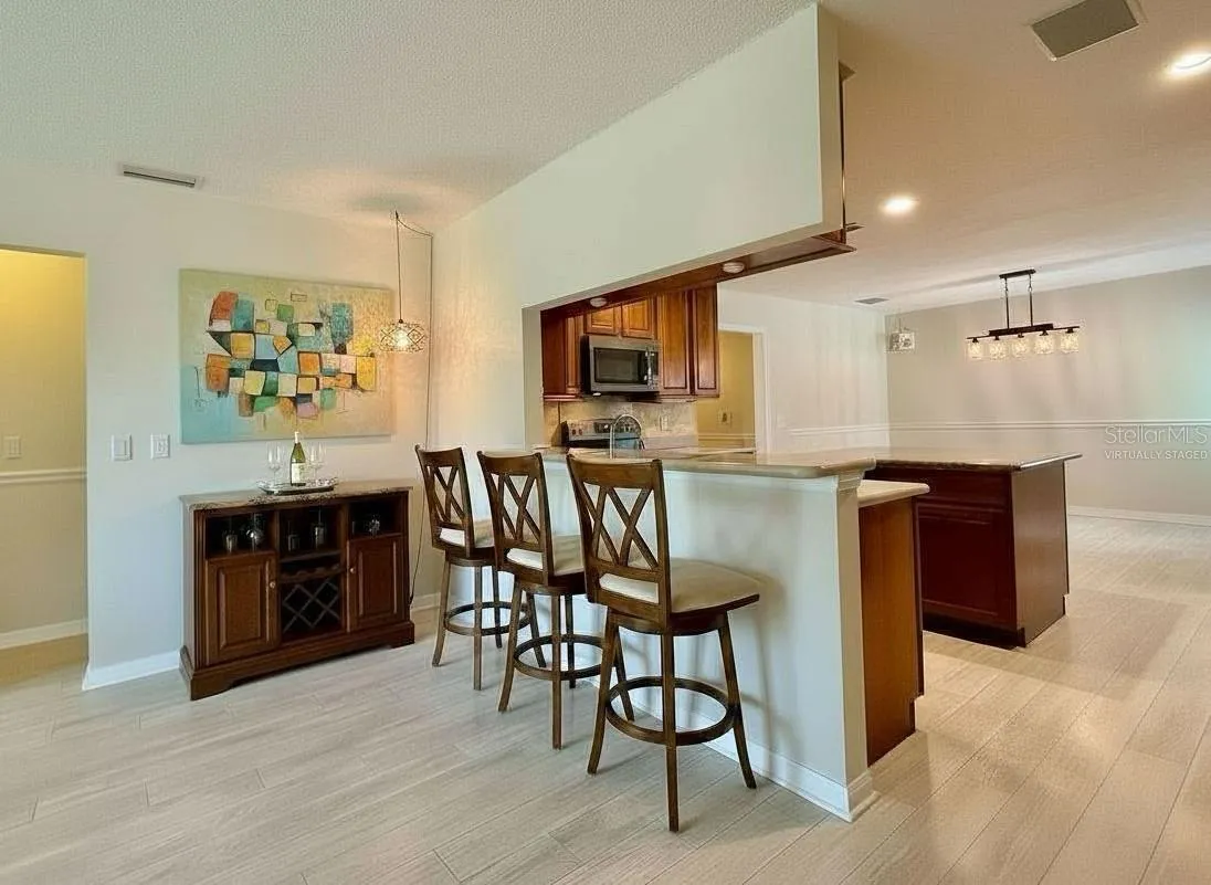Virtually Staged - Breakfast Bar