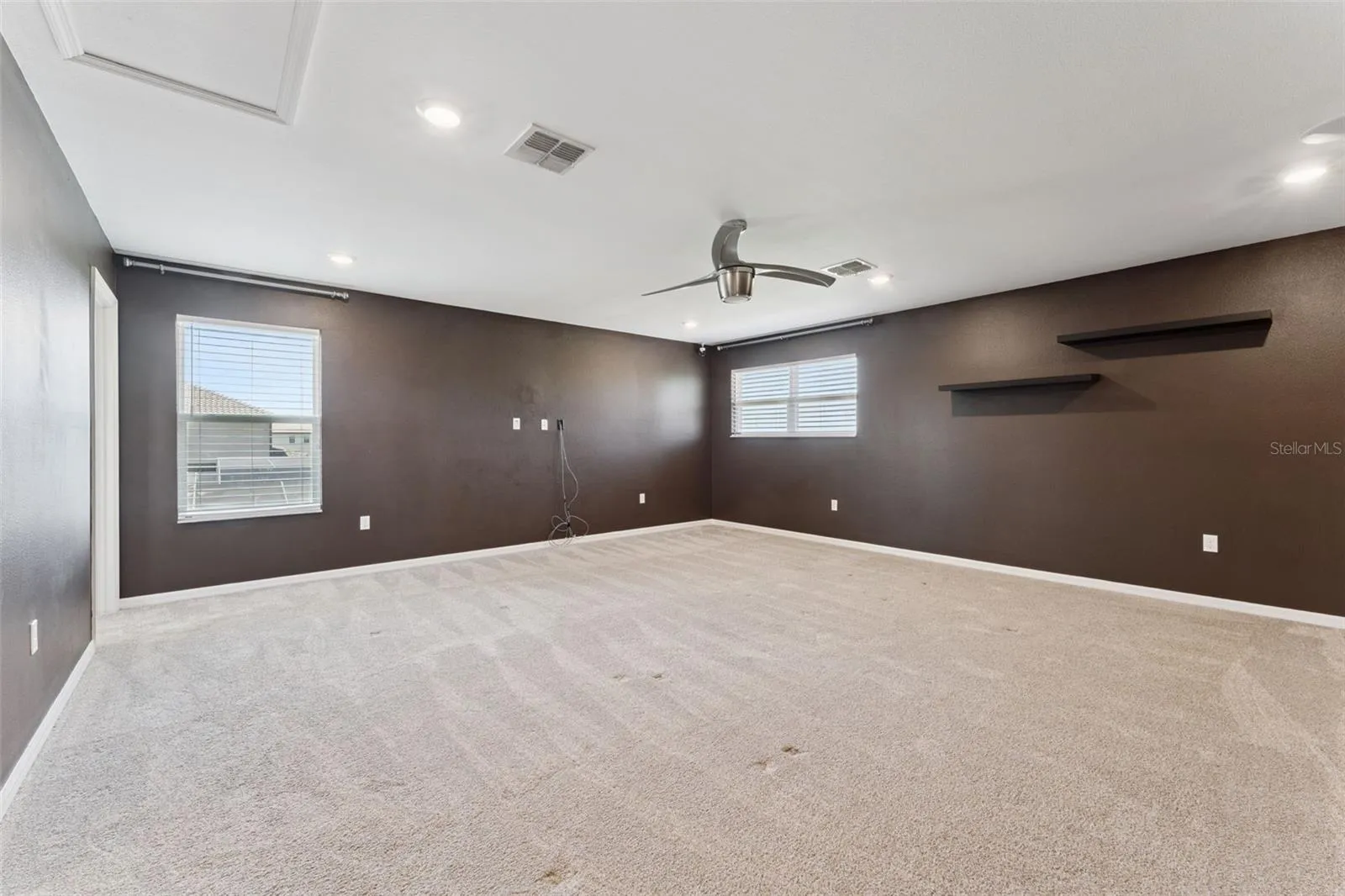 5th bedroom/Bonus room with full bath