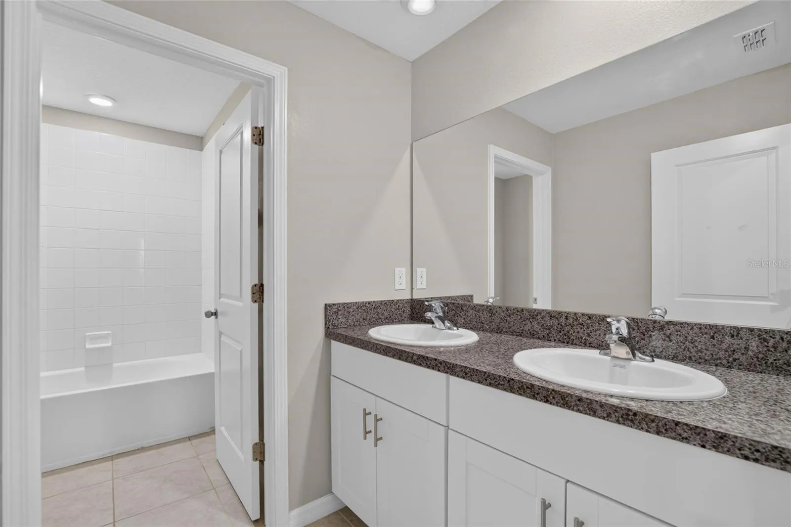 2nd Full Bathroom