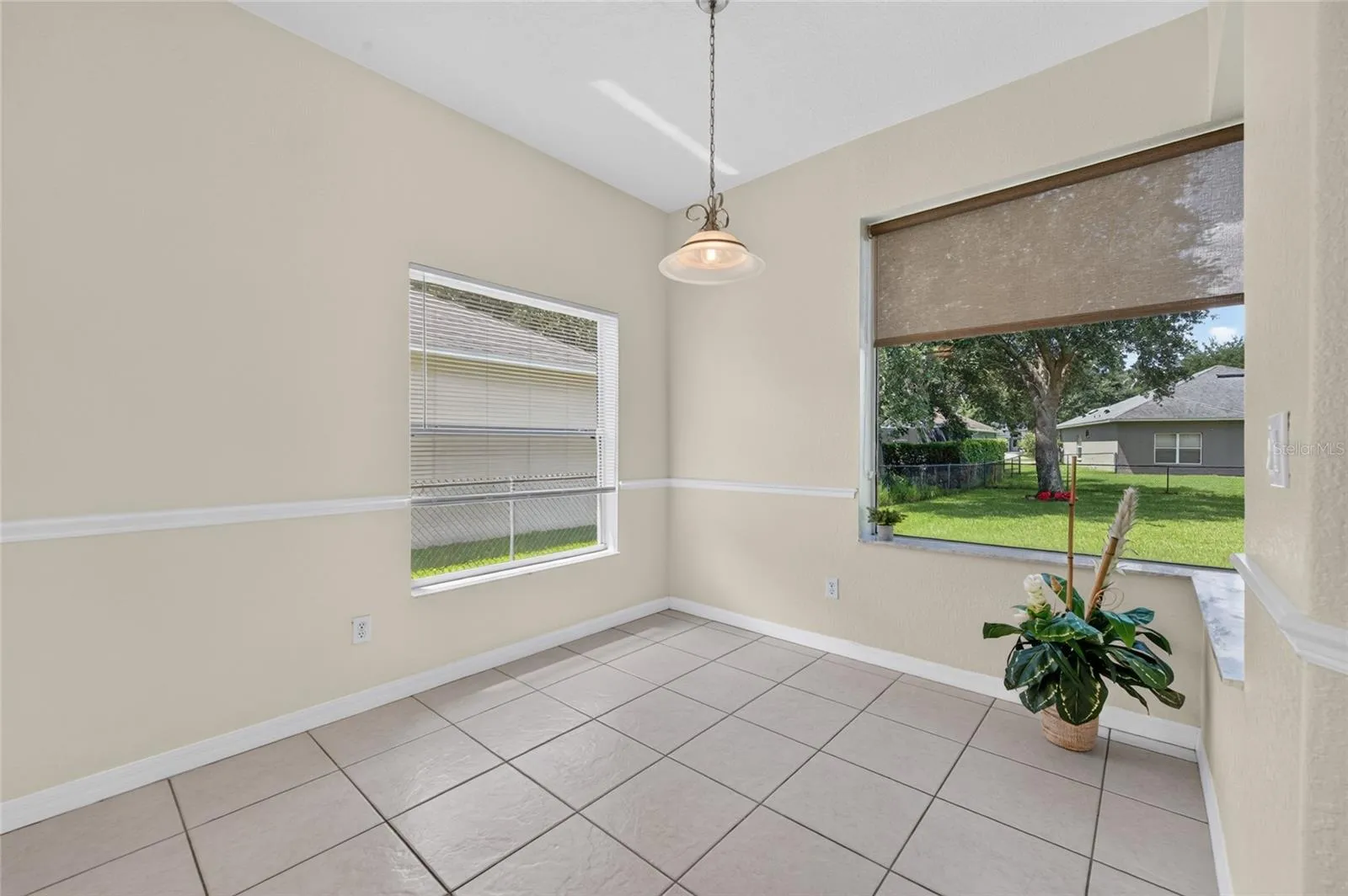 Breakfast nook