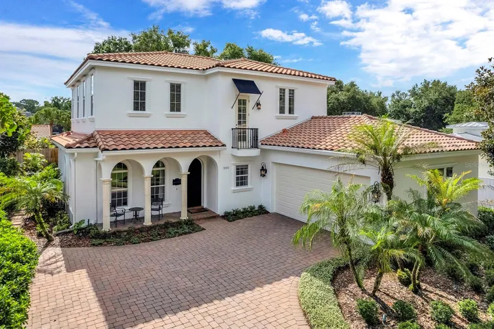 1230 Sunset Drive