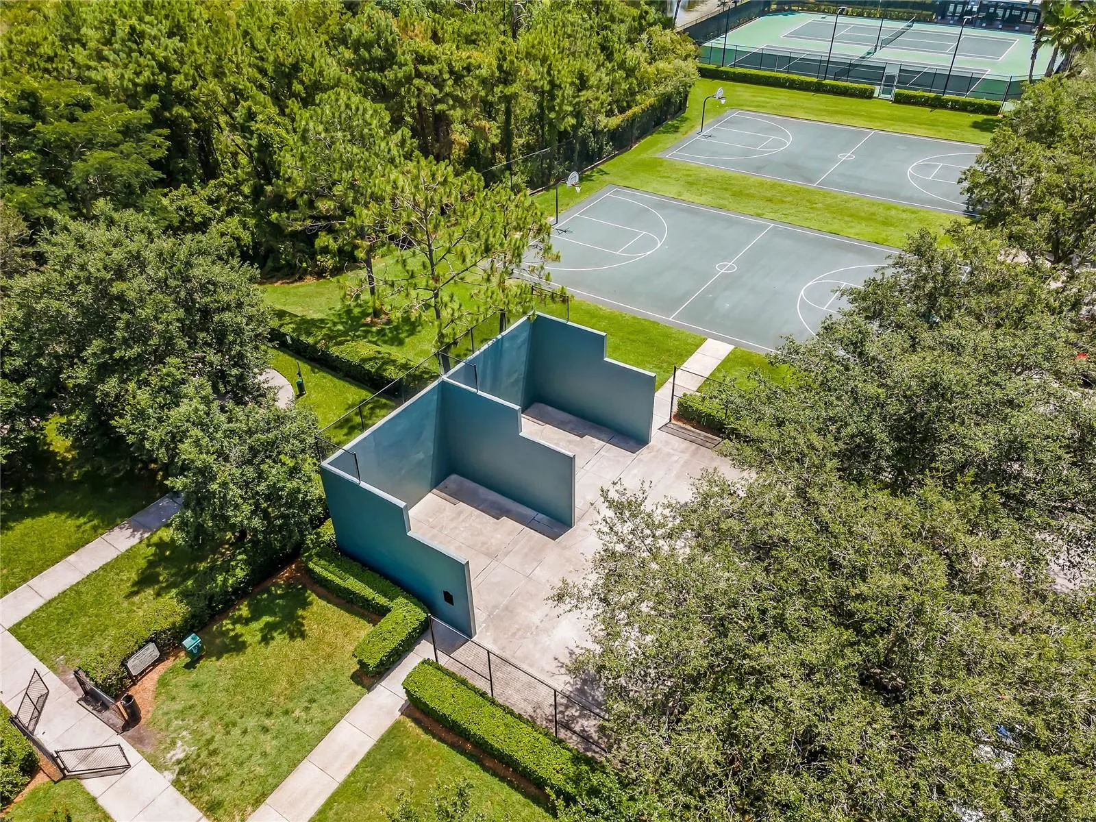 Raquetball and Tennis Courts