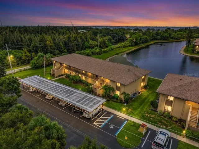 4000 OAKVIEW L4 DUSK