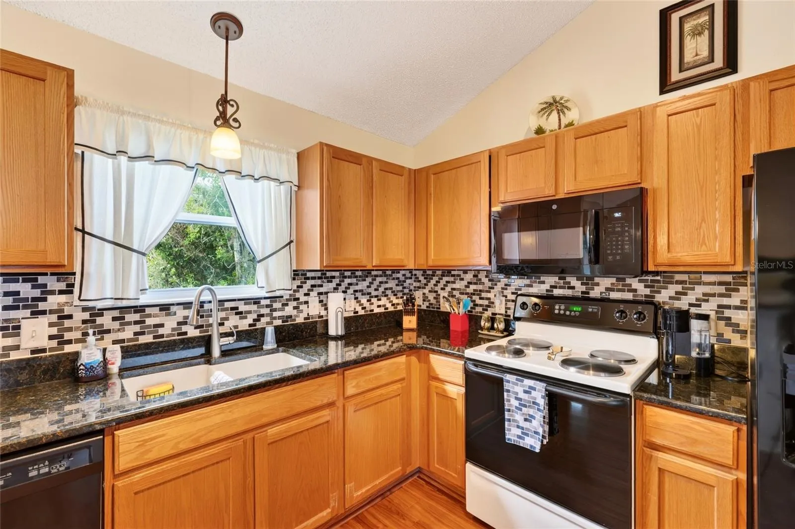 kitchen - view 2