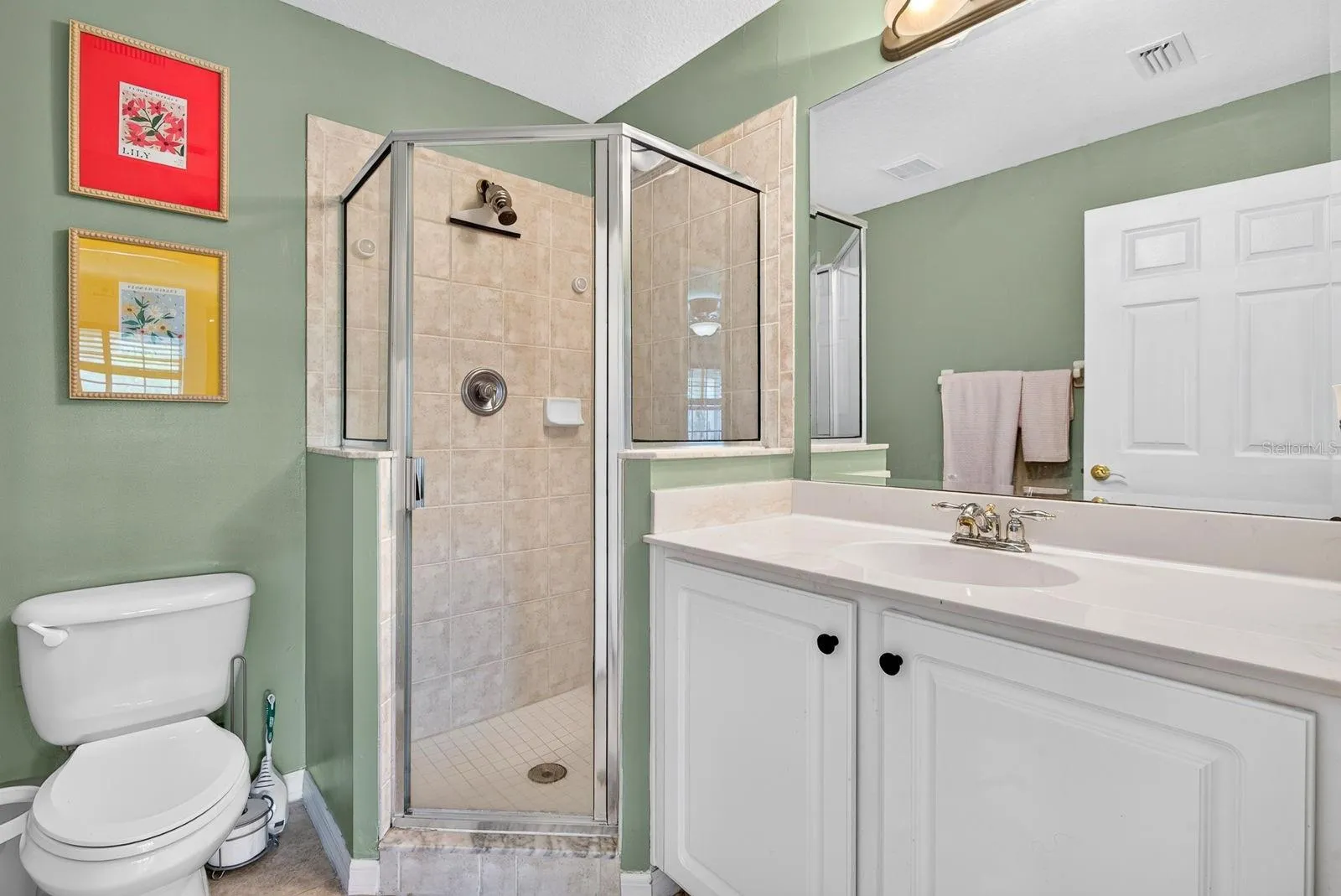 Full Bathroom - 2nd Floor