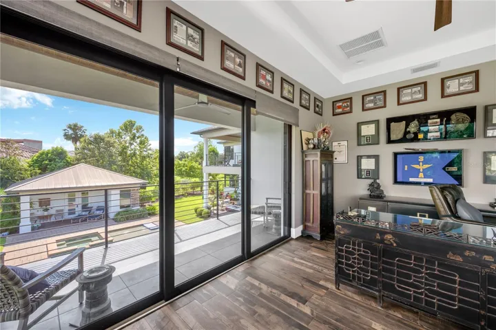 Private office balcony