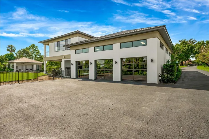 Climate-controlled showcase garage