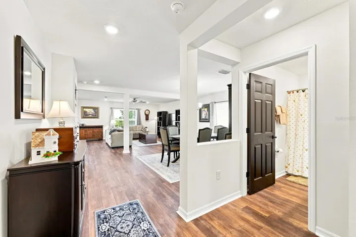 Foyer/Entrance